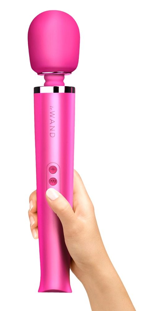 Le Wand Rechargeable Massager pink